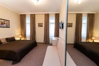 Отель Betlemi Old Town Hotel Тбилиси Двухместный номер с видом на сад и балконом-4