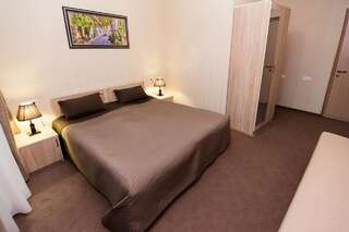 Отель Betlemi Old Town Hotel Тбилиси Двухместный номер с видом на сад и балконом-6